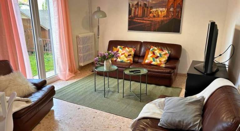 Maison Medicis - T5 Spacieuse et Calme en Ville - Emplacement Ideal — photo 2