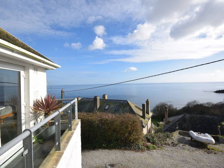 Cottage  Coverack