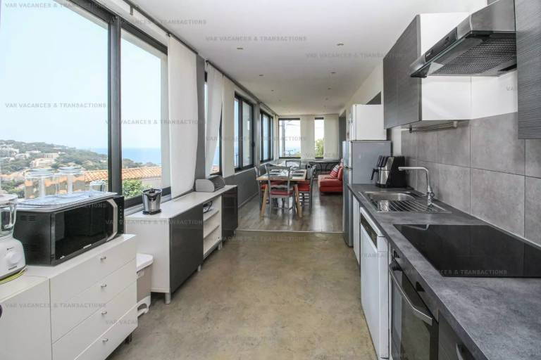 Residence 783-st Mandrier Sur Mer - Sea view, contemporary, air conditioning, garden, terrace, 2 bathrooms — photo 5