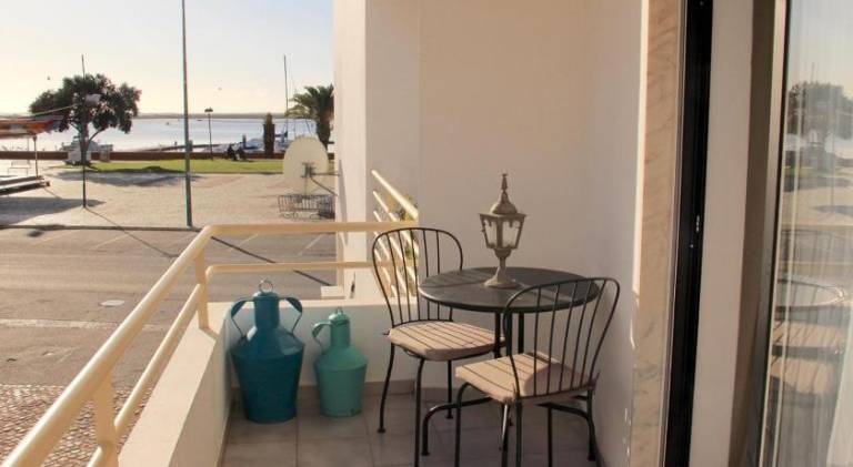 Holiday apartment with 3 rooms for 6 persons in Olhao