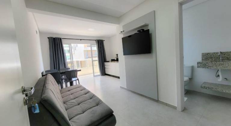 Beautiful serviced apartment with BBQ & terrace | Close to the beach | Perfect for remote work | Dogs allowed — photo 2