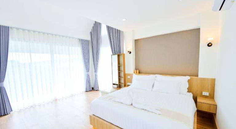 Wonderful villa with barbeque, pool & garden | Dogs allowed — photo 2