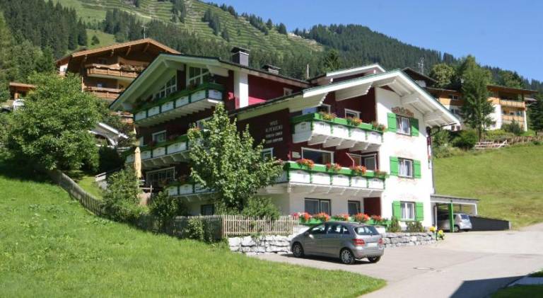 Bed & Breakfast  Mittelberg