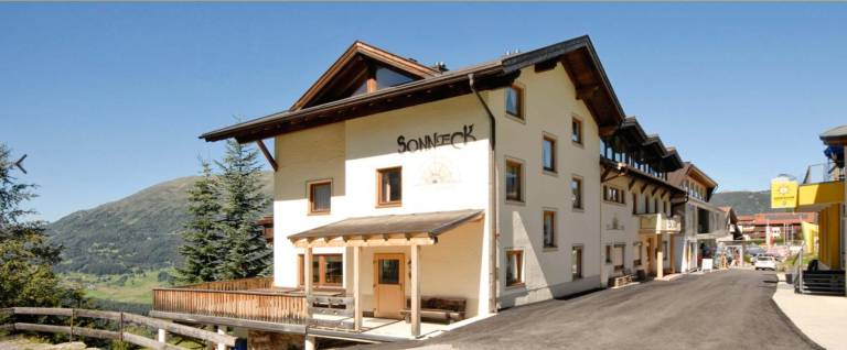 Ferienhaus in Jerzens für max. 28 Personen Ferienhaus in Jerzens für max. 28 Personen