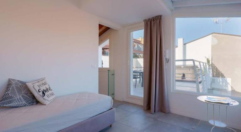Rental apartment with hot tub | Close to Two Towers — photo 2