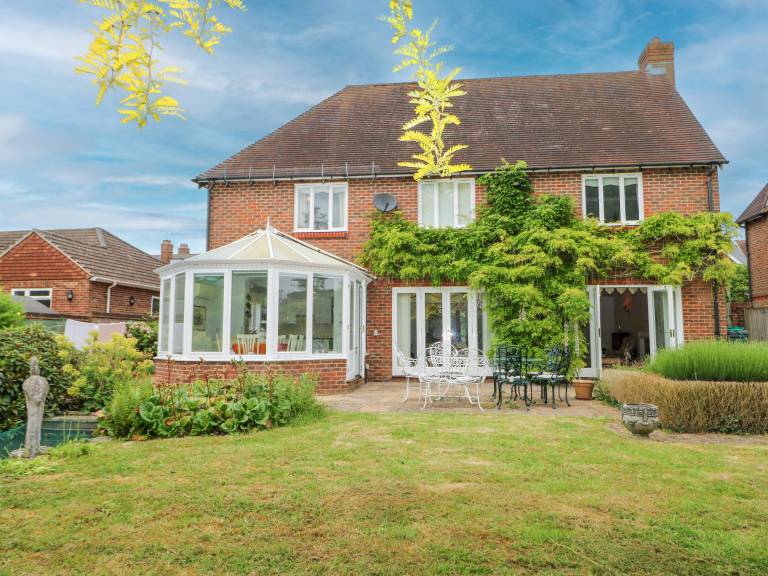 Family-friendly lovely cottage with garden | Dogs allowed in Tenterden