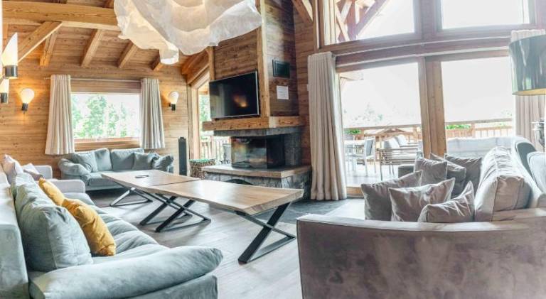 Chalet with sauna, pool & jacuzzi — photo 3