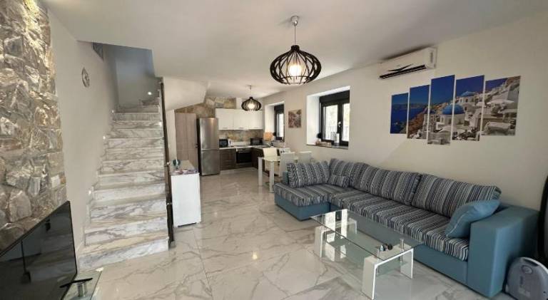 Villa with patio, barbeque & garden in Sithonia