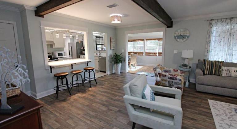 Vacation home with grill — photo 2
