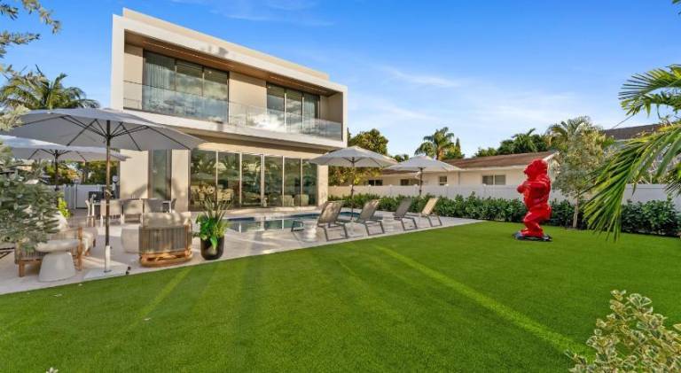 Villa with pool & jacuzzi — photo 5