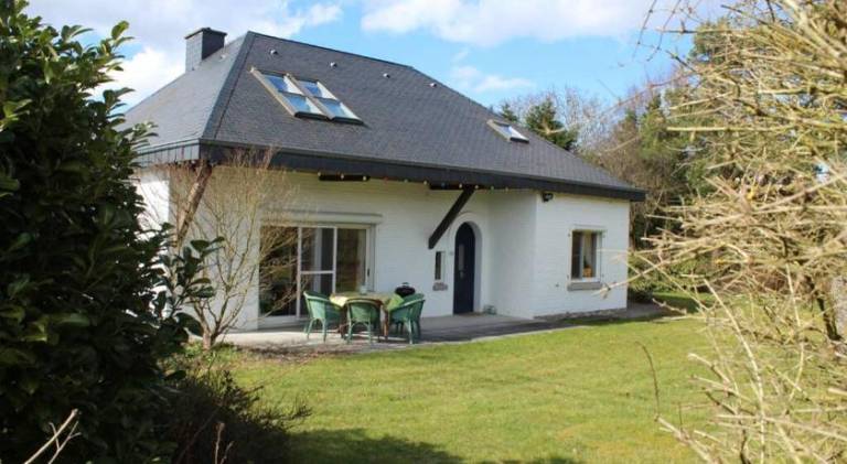 Vacation home with 4 rooms for 9 persons in Durbuy