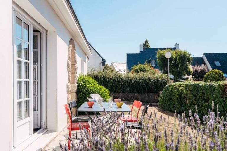 Spacious holiday apartment with patio | Pet-friendly — photo 2