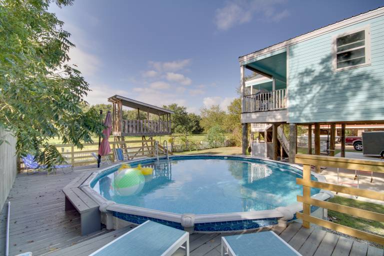 Sunny Waveland Home Rental w/ Pool: Walk to Beach! — photo 3
