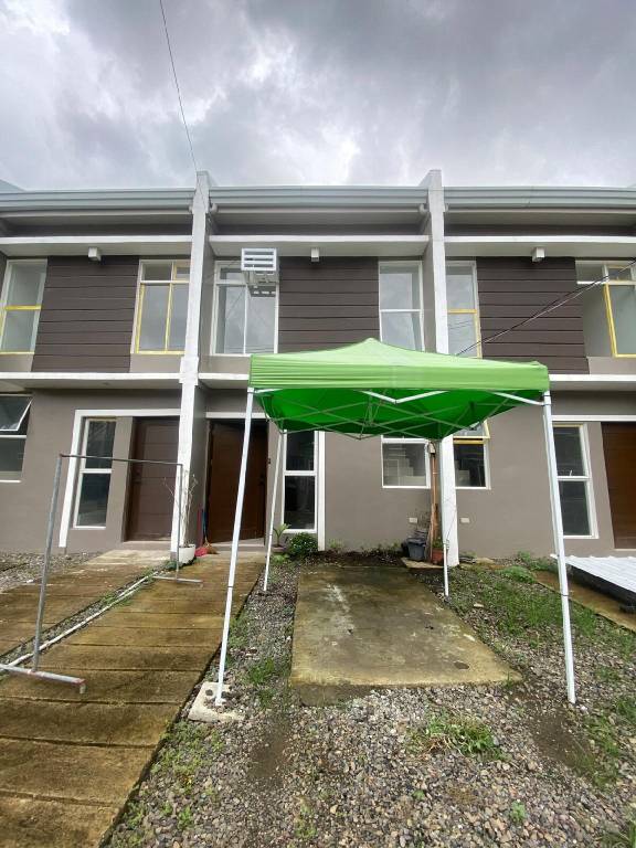 Vacation home with yard & BBQ in Iloilo