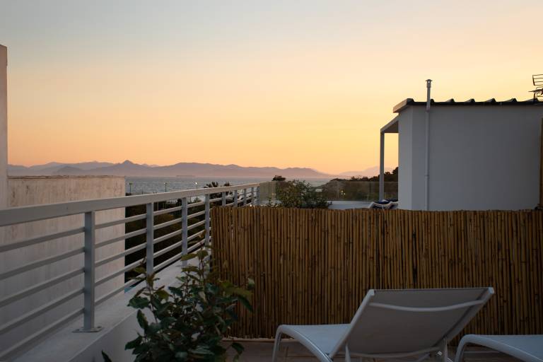2 Riviera Escape Penthouse mit Dachterrasse