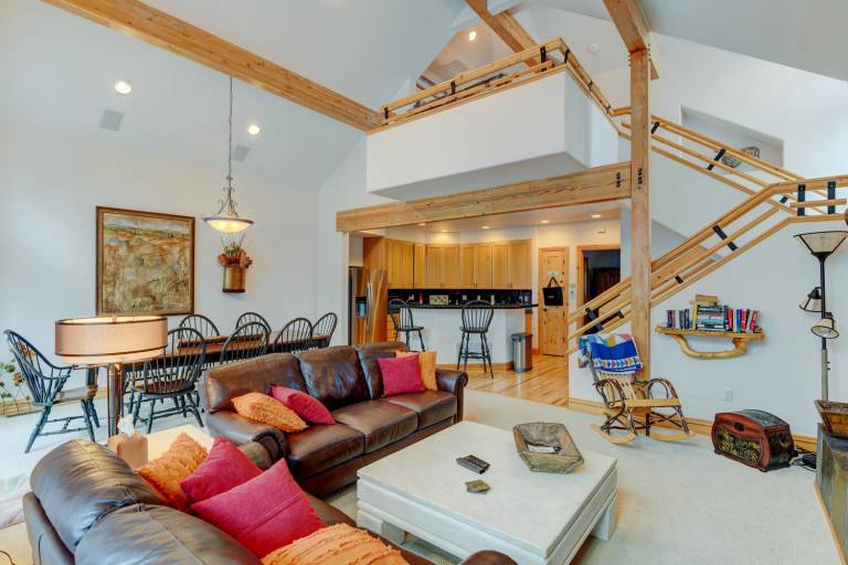 Vacation home with grill | Lake view — photo 2