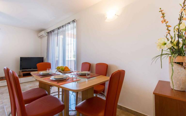 Holiday apartment with air conditioning — photo 4