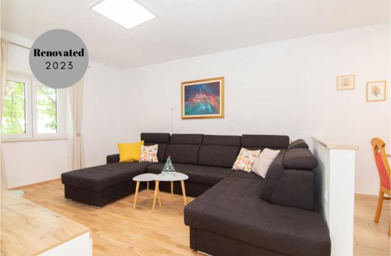 Holiday apartment with terrace & yard | City view in Piran