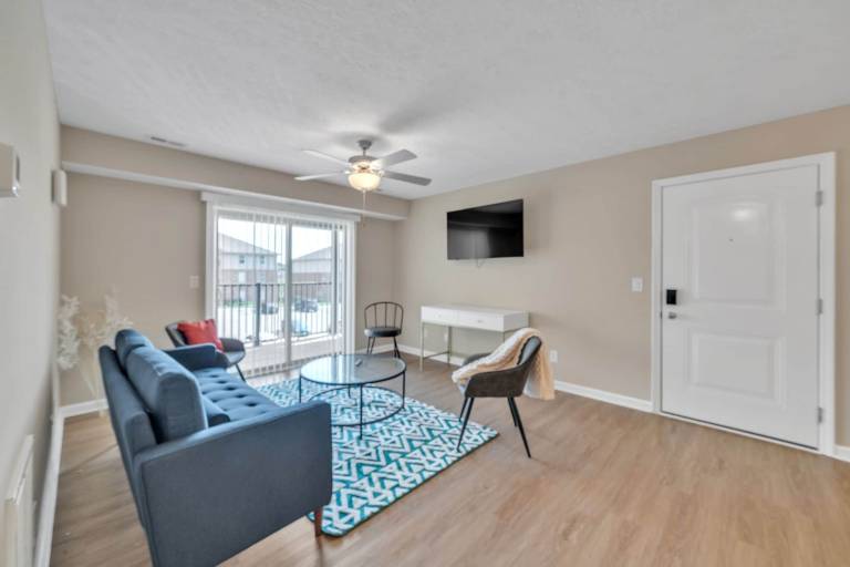 Apartment  New Albany