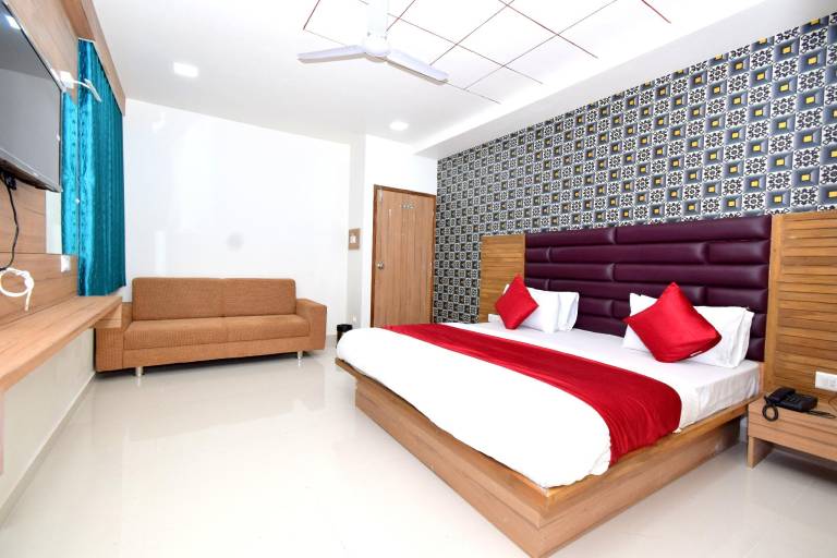Hotel Millennium in Ahmedabad