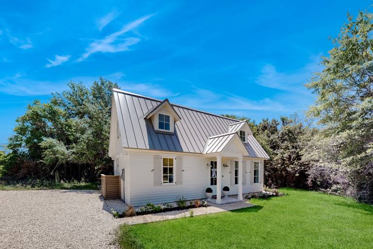 Off-Grid & Elegant Farmhouse Near Somerville Lake in Brenham, TX