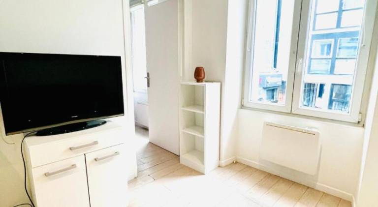 Apartment with 1 room for 4 persons — photo 2