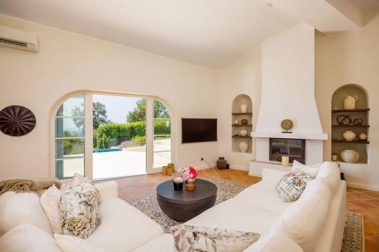 Family-oriented villa with garden, sauna & patio | Pets allowed — photo 4