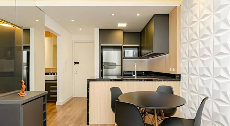Sky Batel - Apartamentos UROOMS — photo 3