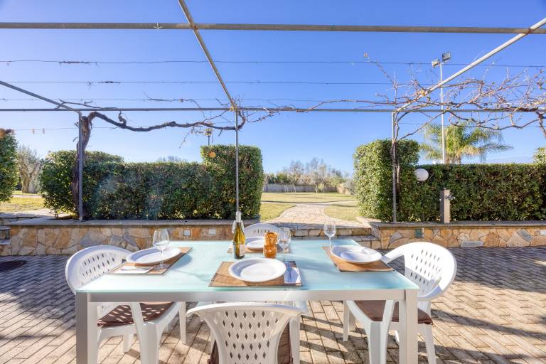 Apartment 'Residence Margherita - Biancospino' with Sea View, Wi-Fi and Air Conditioning — photo 2