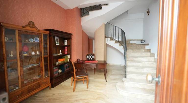 Rosemary Home in Enna