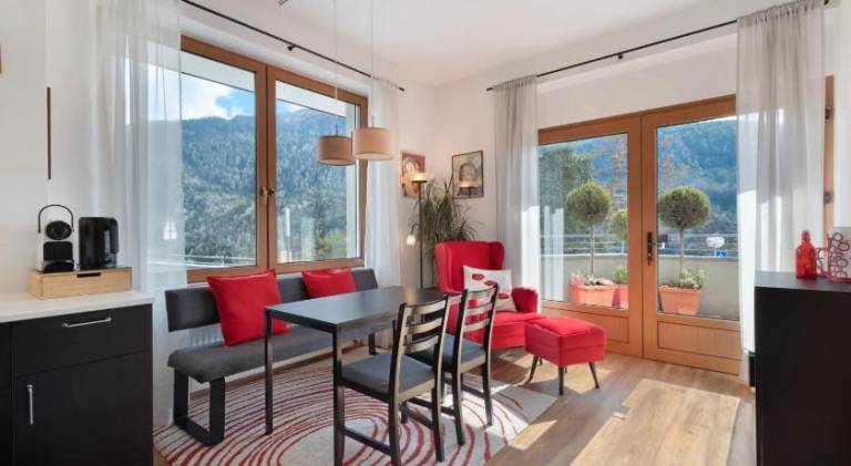 Holiday apartment with patio | Suitable for remote work — photo 2