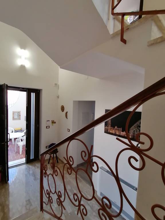 House with garden & patio | Panoramic view — photo 5