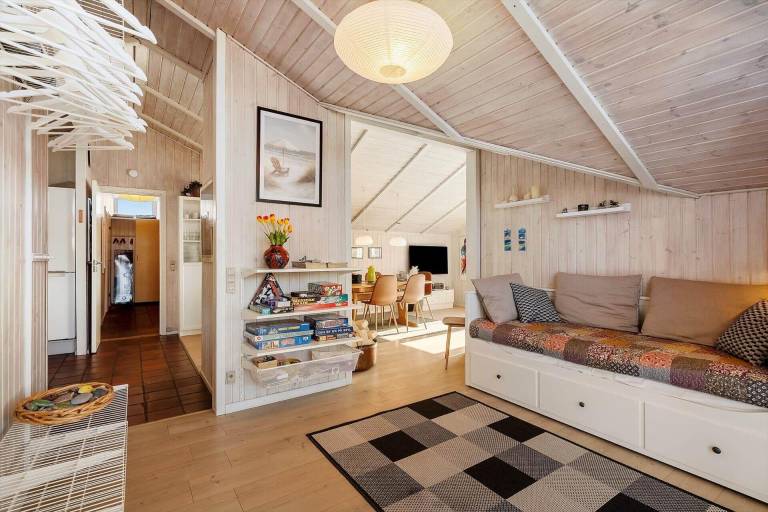 Vacation home with barbeque, terrace & sauna — photo 4