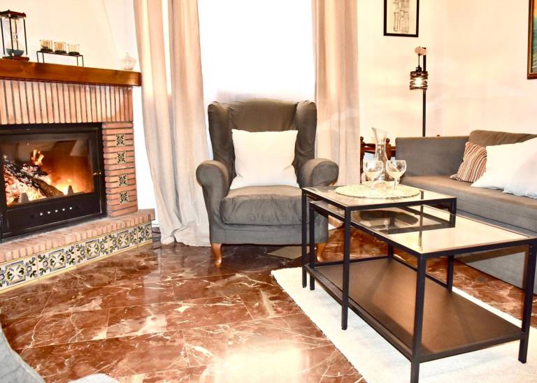 Casa Rural Lomalinda: Mountain Views, Wi-Fi, and Air Conditioning — photo 3