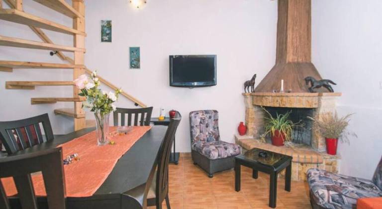 Apartment with patio in Corfu