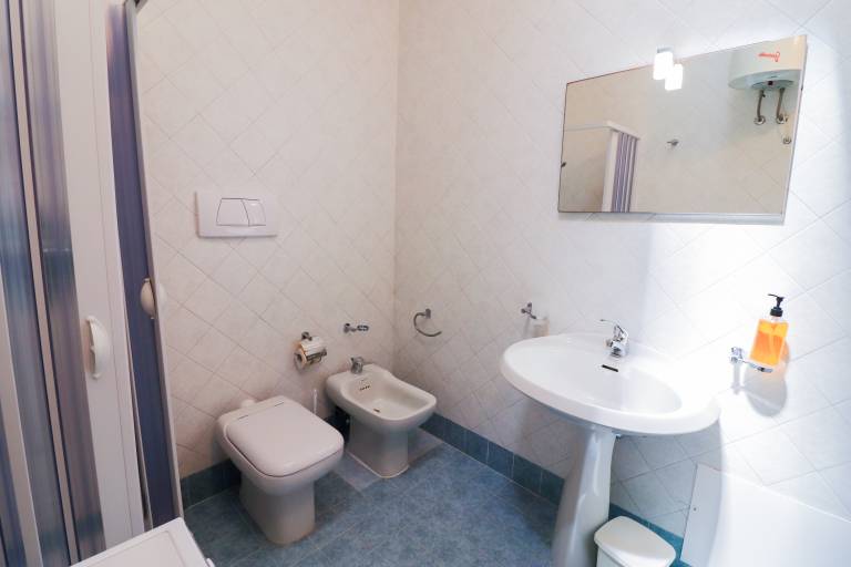 Family-oriented wonderful apartment | City view | Next to the beach | Pets allowed — photo 2