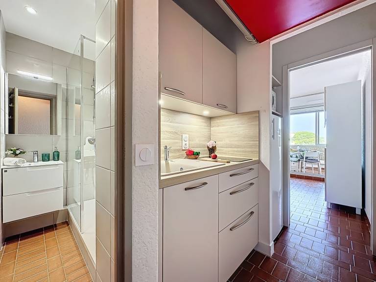 Apartment with barbecue & pool | Good for workation — photo 4