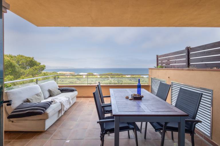 Apartment 'Sa Calma I - 1A' with Sea View, Wi-Fi and Air Conditioning in Begur