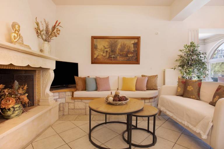 Villa "Chrysoula" with Mountain View, Private Pool & Wi-Fi — photo 3