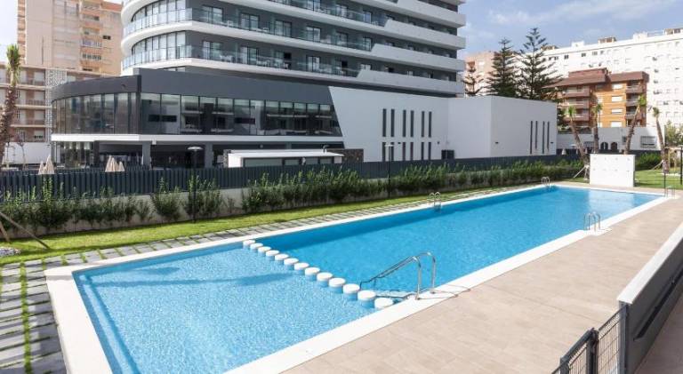 Rental apartment with terrace, pool & garden — photo 4