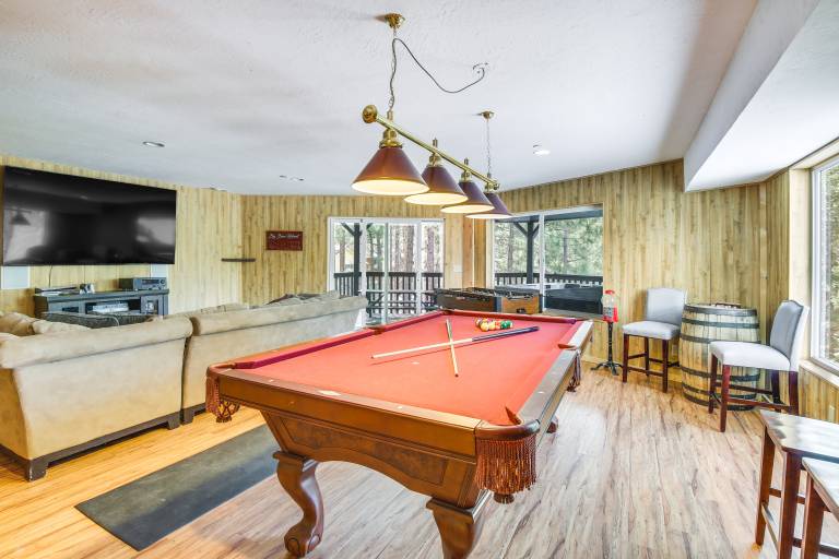 Serene Big Bear Retreat w/ Hot Tub + Game Room! — photo 2