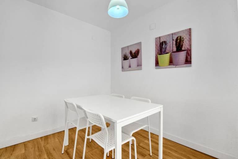 Fully equipped beautiful apartment with yard & pool | Next to the beach | Dogs allowed — photo 5