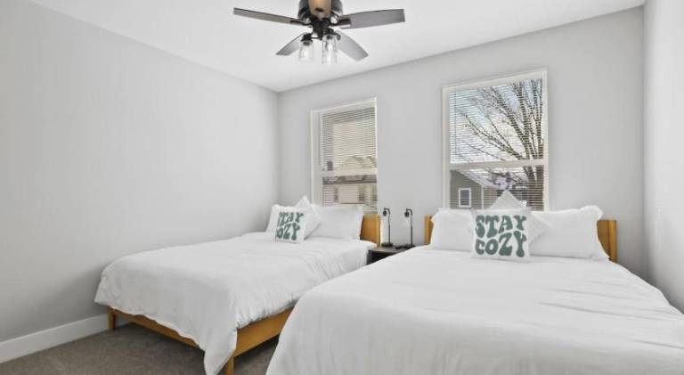 Massive home downtown with Hot Tub — photo 2