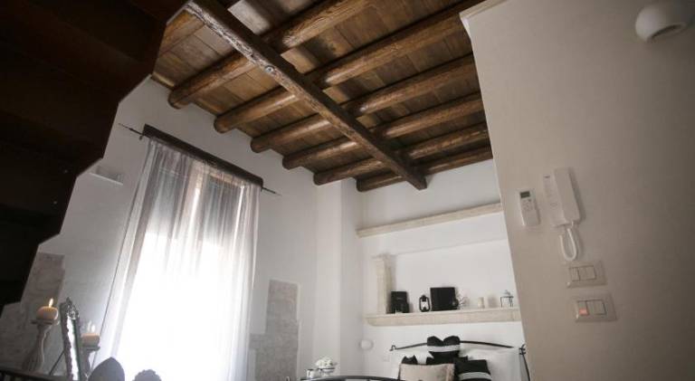Vacation home with terrace in Trani