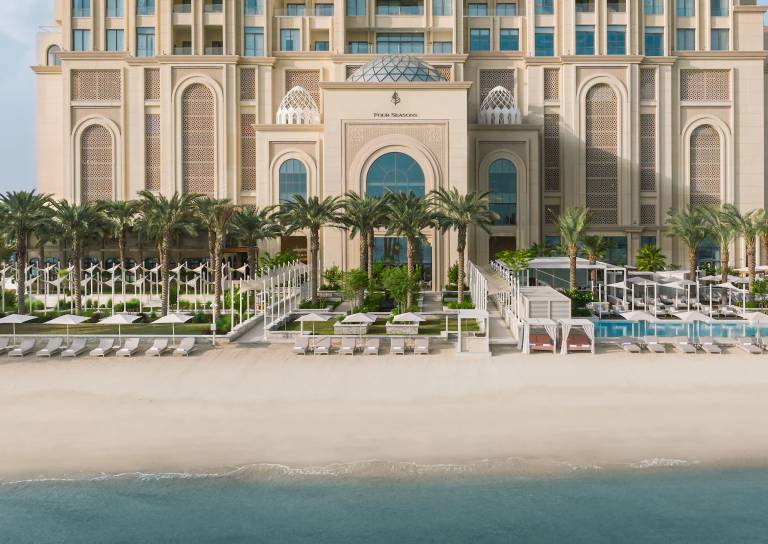 Resort  The Pearl-Qatar