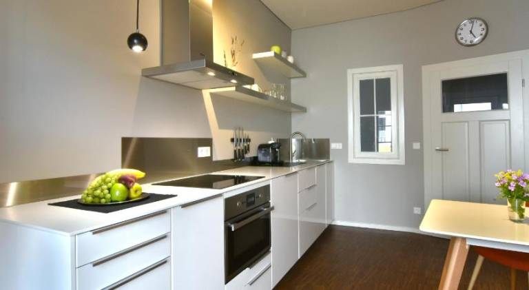 Serviced apartment with patio | Good for workation — photo 2