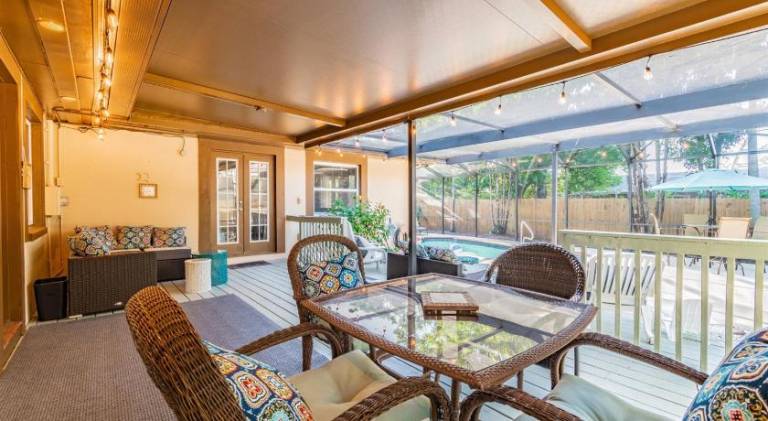Vacation home with pool | Good for workation | Pet-friendly — photo 5