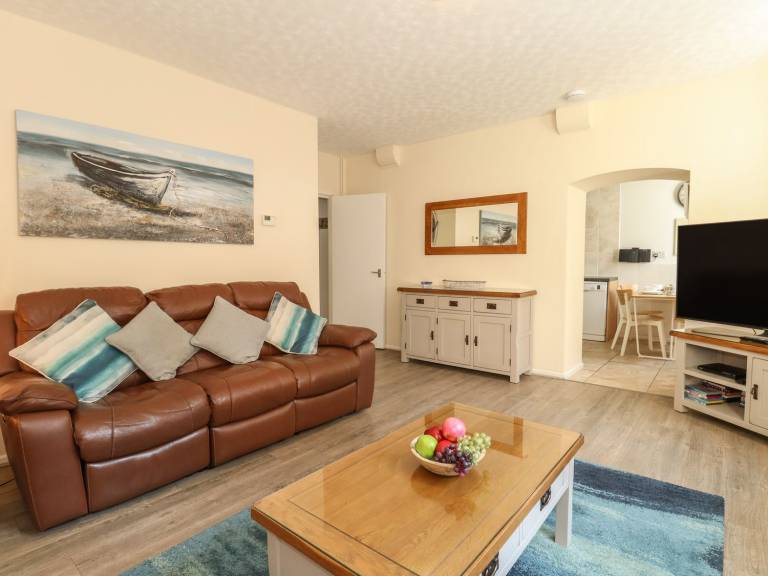 Family-friendly nice cottage | Beach view | Close to the beach | Pets allowed — photo 5