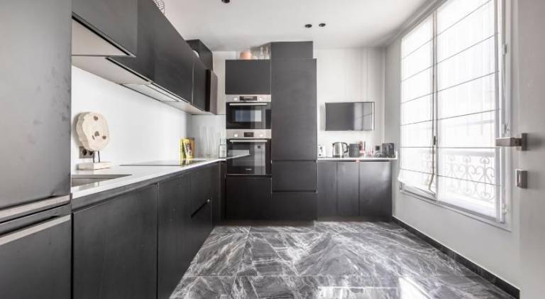 Amazing apartment 2BDR/6PAX next to Champs Elysees — photo 3