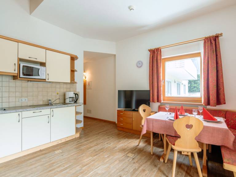 Rental apartment with yard, sauna & terrace | Mountain view — photo 4